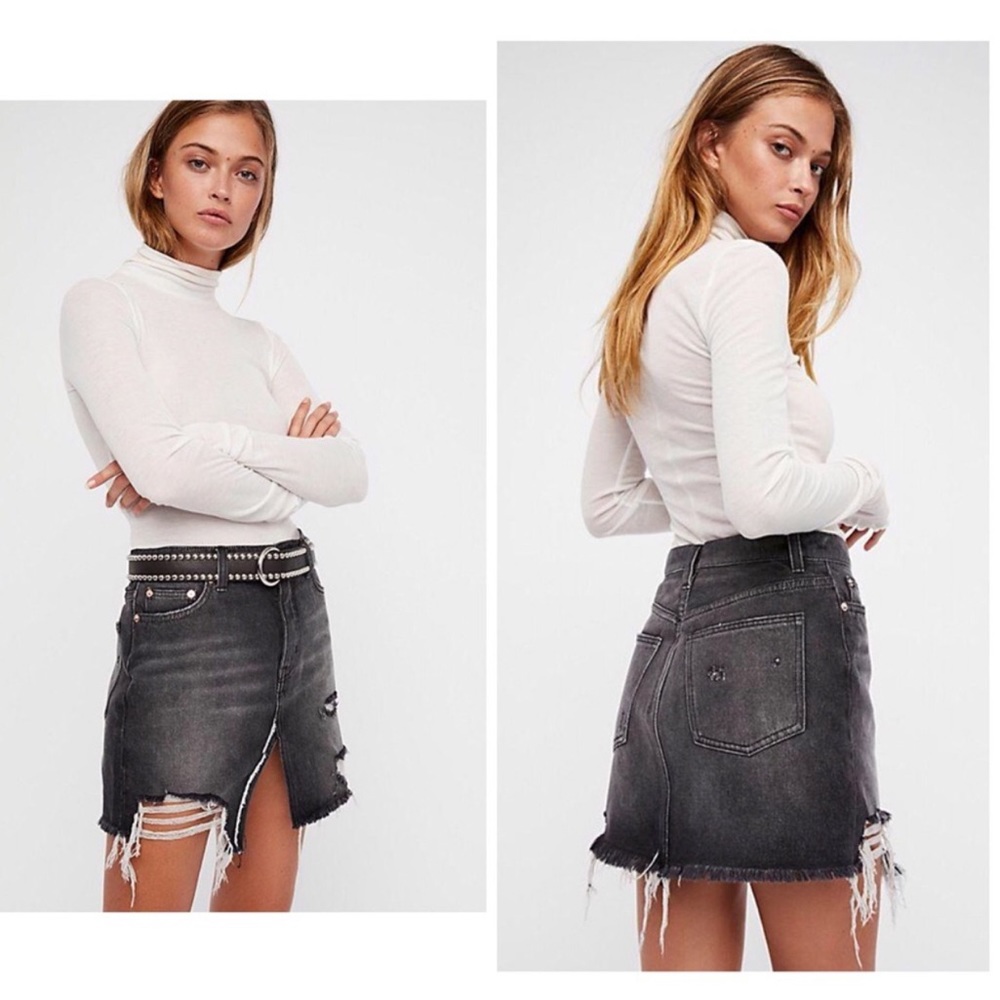 We The Free NWT Distressed Jean Skirt
